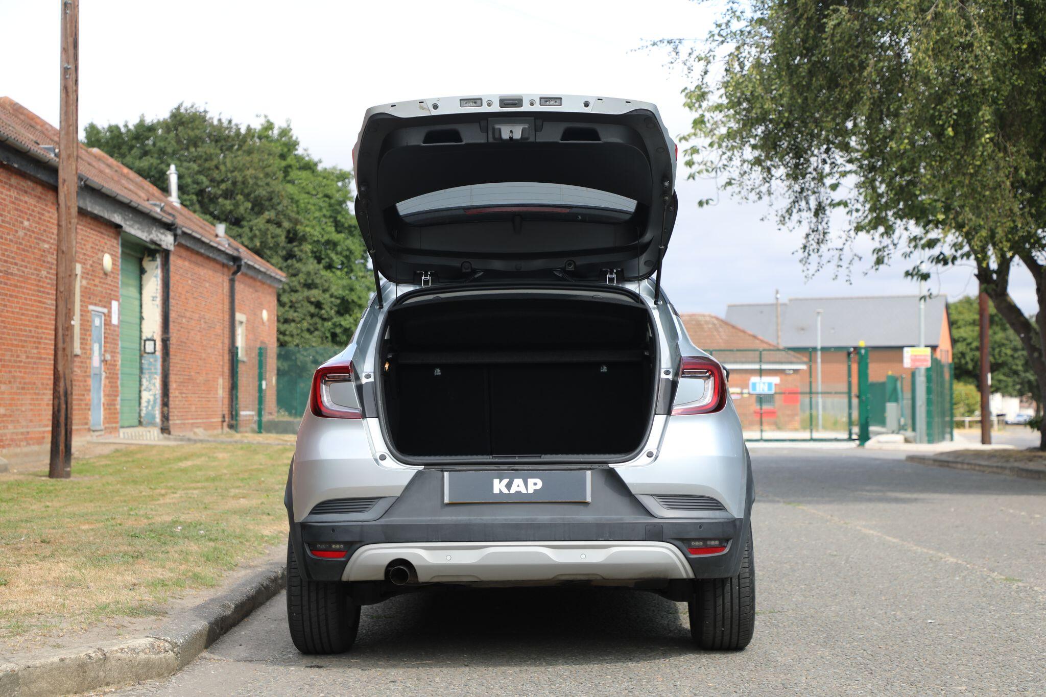 Large vehicle image